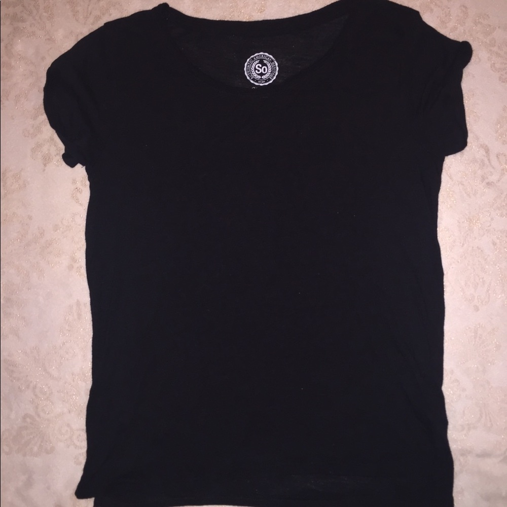 Basic black t shirt